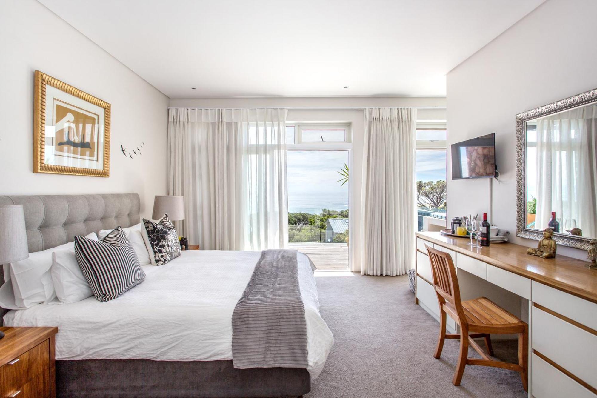 Far Horizons Camps Bay Hotel Cape Town Bagian luar foto